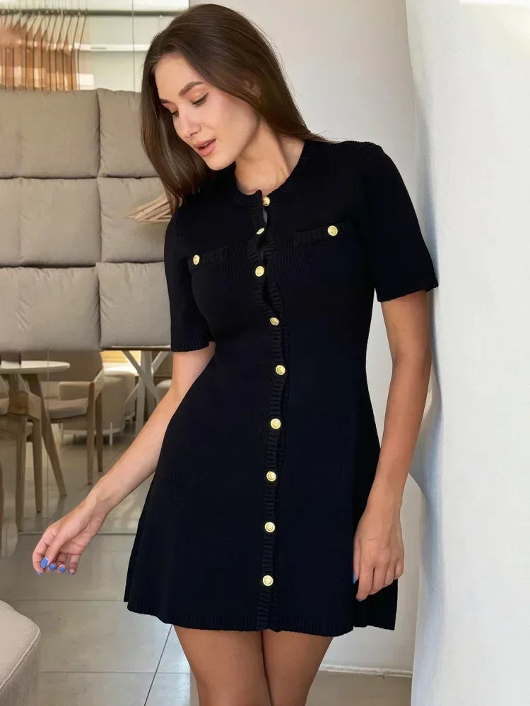 Vestido Tricotado Feminino Slim com Botões – Elegância Casual e Conforto em Alta Elasticidade